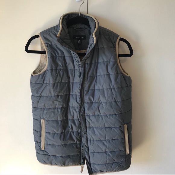 Land’s End puffy vest - Picture 2 of 3